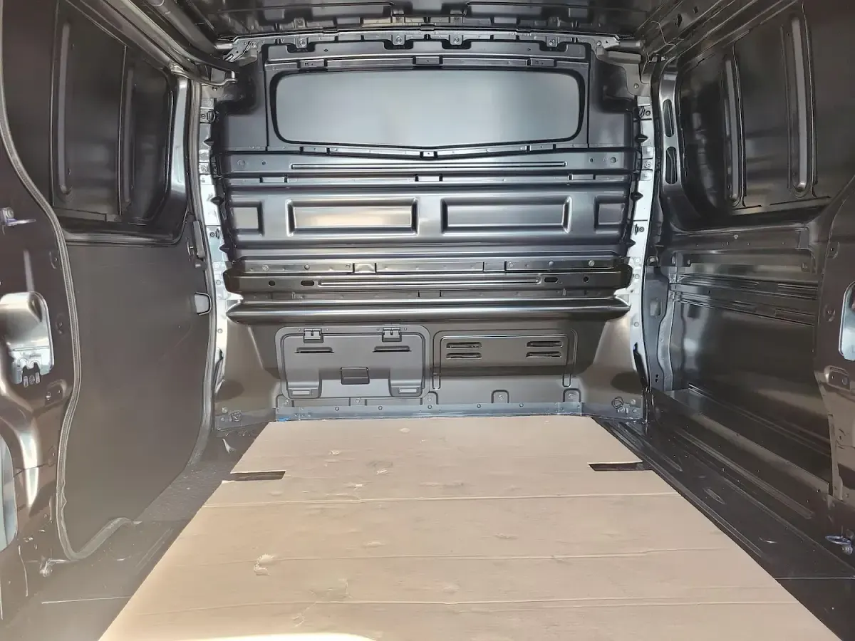 New Renault Trafic 2026 Grey MPV