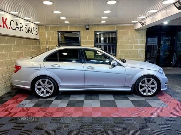 Used Mercedes C250 201 HP (147 kW) 2011 Silver Sedan