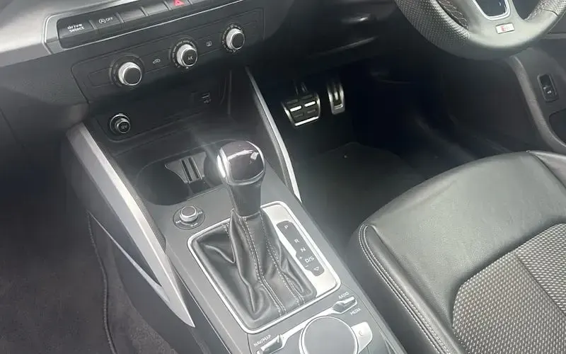 Used Audi Q2 S-Line 150 HP (110 kW) 2023 Black SUV