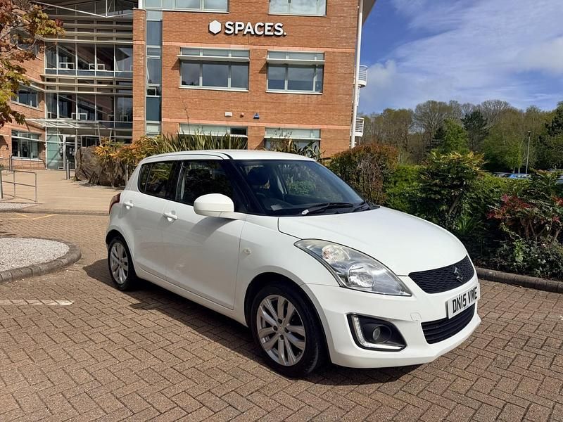 Used Suzuki Swift SZ3 94 HP (69 kW) 2015 White Hatchback