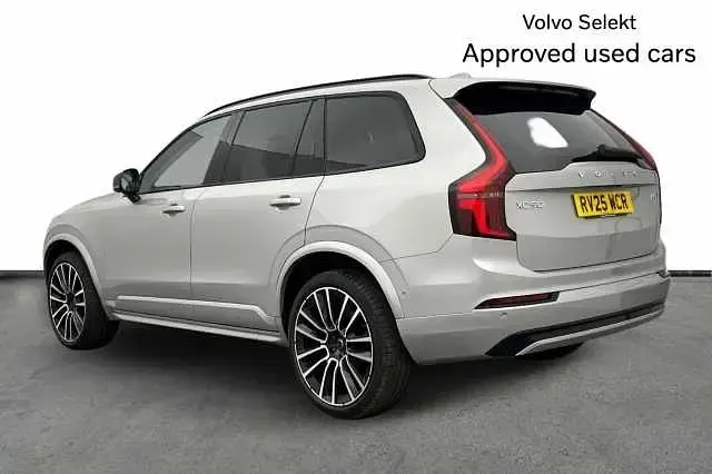 Used Volvo XC90 Ultra 247 HP (181 kW) 2025 Silver SUV