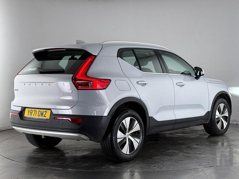 Used Volvo XC40 Inscription 211 HP (155 kW) 2021 Silver SUV