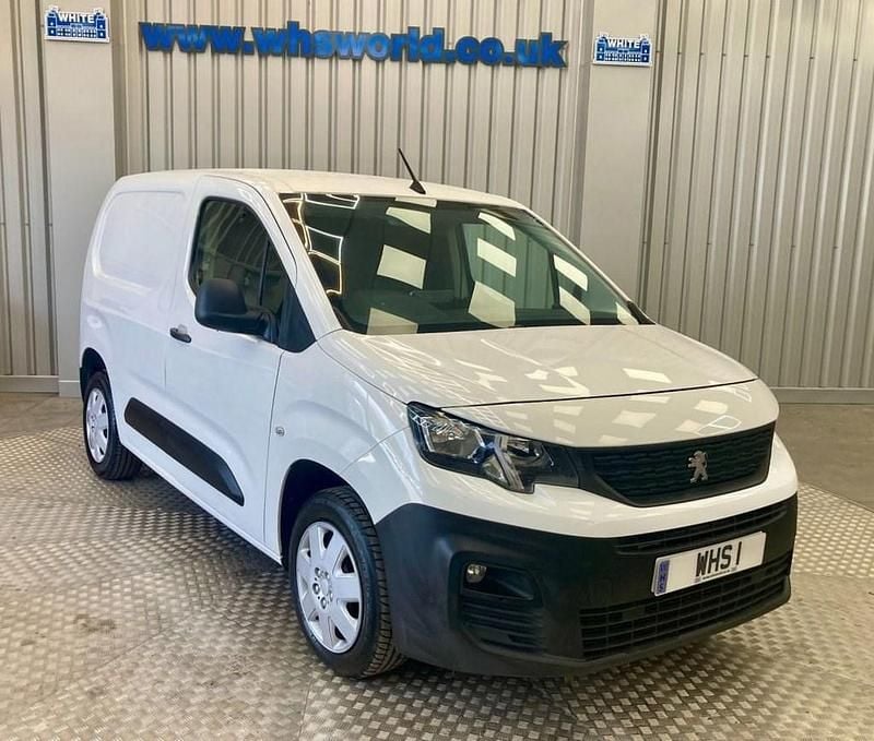 White Used 2019 Peugeot Partner Van | £5,450 (Fair price) - Image 1/4
