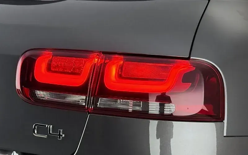 Used Citroën C4 Flair 110 HP (80 kW) 2019 Grey SUV