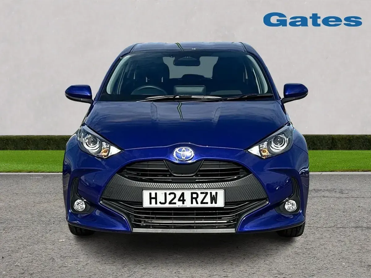 Used Toyota Yaris 2024 Blue Hatchback