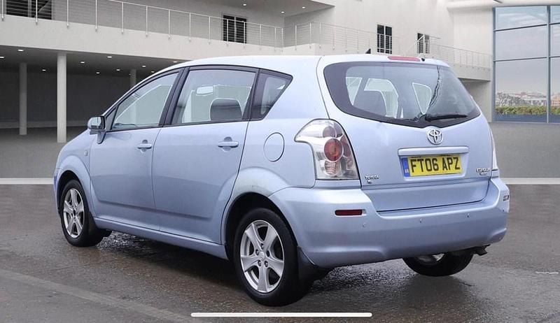 Used Toyota Corolla Verso T3 129 HP (94 kW) 2006 Blue MPV