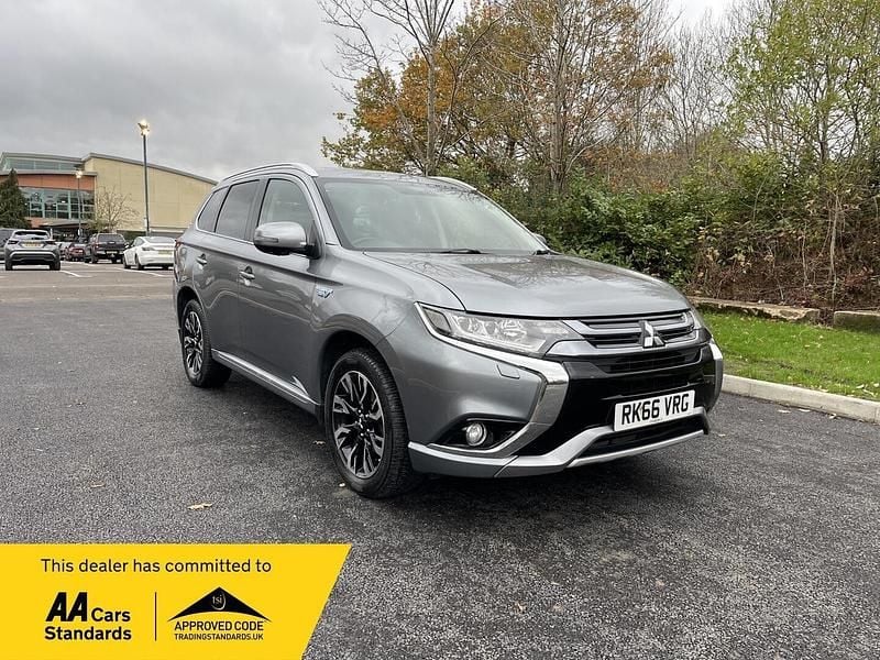 Grey Used 2016 Mitsubishi Outlander P-HEV Estate | £7,480 (A bit pricey) - Image 1/4