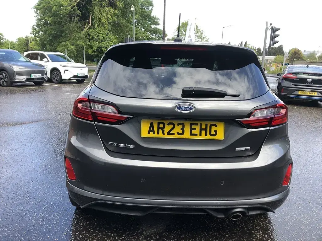 Usado Ford Fiesta ST-Line X 2023 Cinzento Citadino