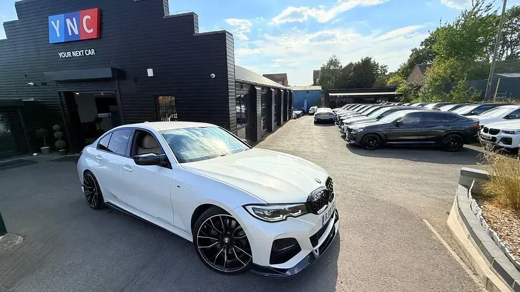 Used BMW 330 M Sport 254 HP (186 kW) 2019 White Sedan