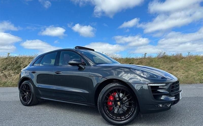 Used 2017 Porsche Macan GTS SUV | £37,995 (Fair price) - Image 1/4
