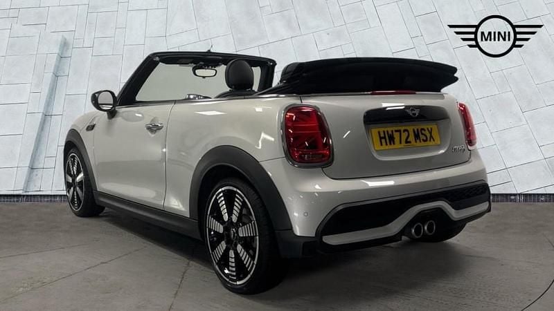 Used Mini Cooper S Exclusive 176 HP (129 kW) 2022 Silver Hatchback
