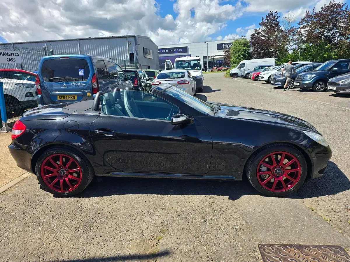 Used Mercedes SLK350 272 HP (200 kW) 2005 Black Cabriolet