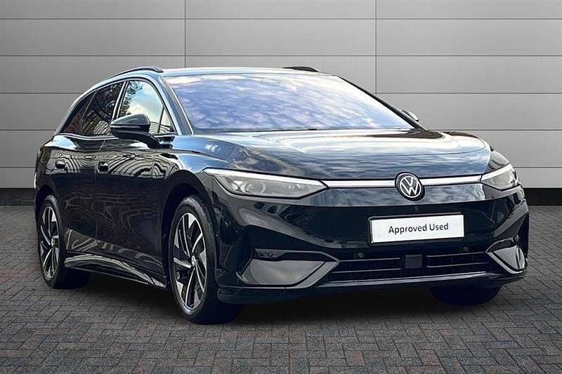 Grenadilla black Used 2025 VW ID.7 Pro Sedan | £36,995 (Good price) - Image 1/4