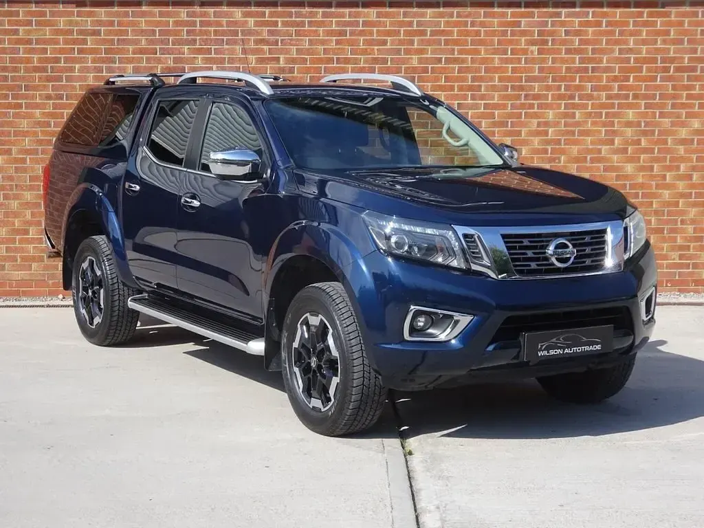 Begagnad Nissan Navara Tekna 190 HK (139 kW) 2021 Blå Pickup