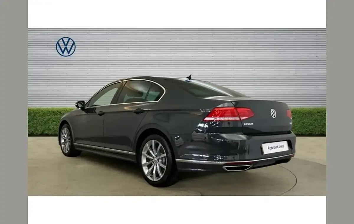 Used VW Passat R-line 150 HP (110 kW) 2017 Grey Sedan