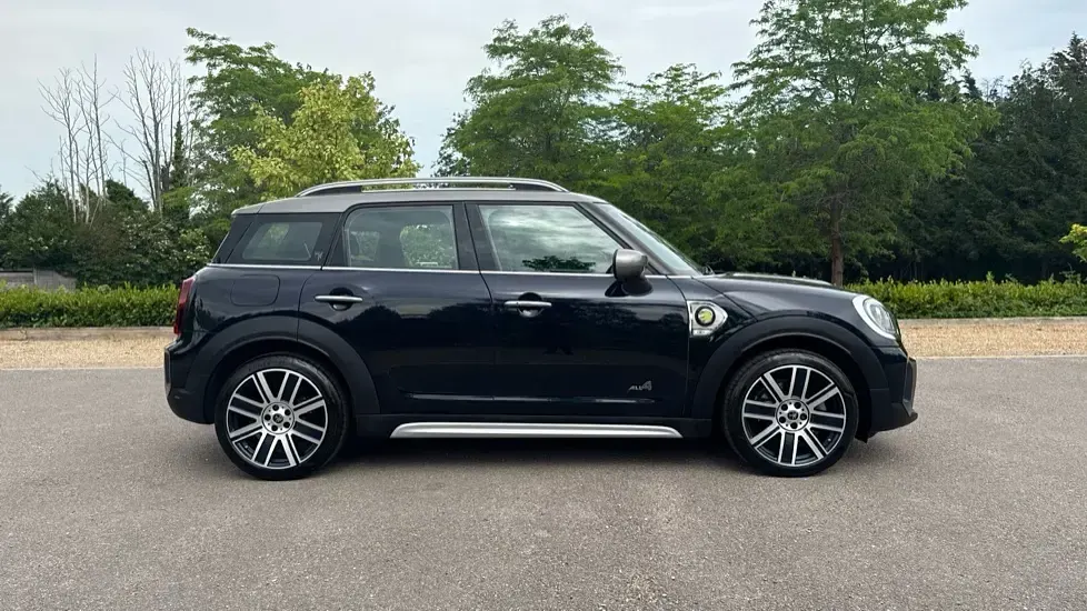 Used Mini Cooper S Countryman Exclusive 219 HP (161 kW) 2023 Black SUV
