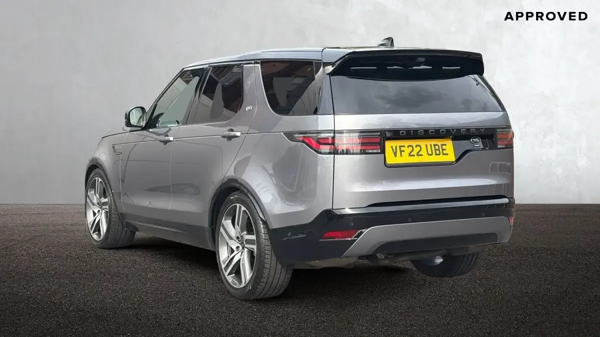 Used Land Rover Discovery HSE Dynamic 2022 Eiger grey SUV