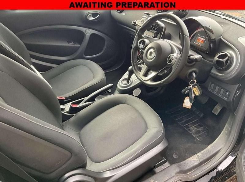 Used Smart ForTwo Coupé Passion 71 HP (52 kW) 2016 White Coupe