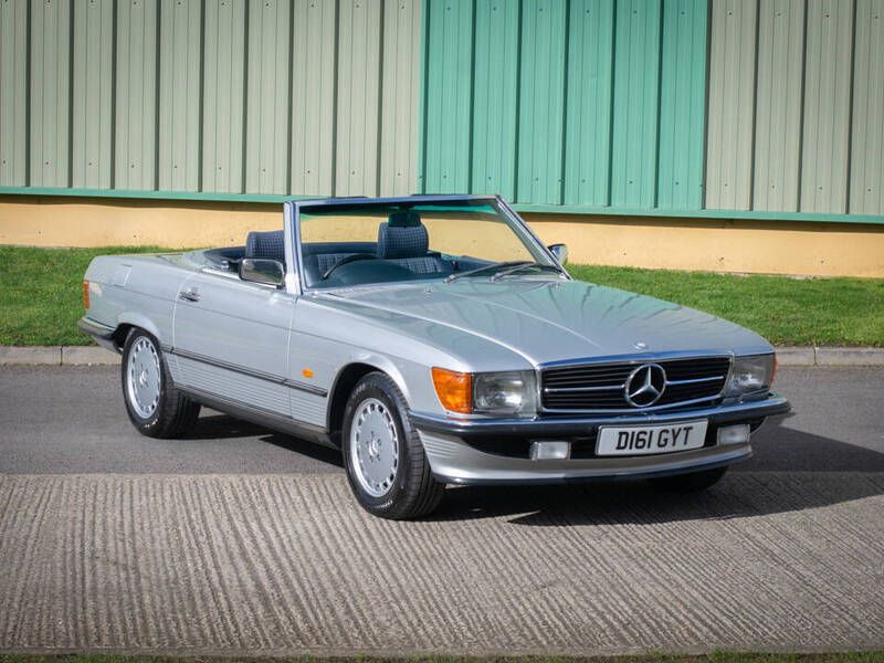 Silver Used 1987 Mercedes SL300 Cabriolet | £49,995 - Image 1/4