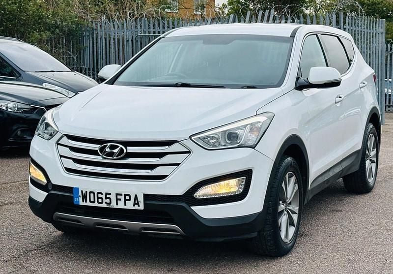 Used Hyundai Santa Fe SE 194 HP (142 kW) 2016 White SUV