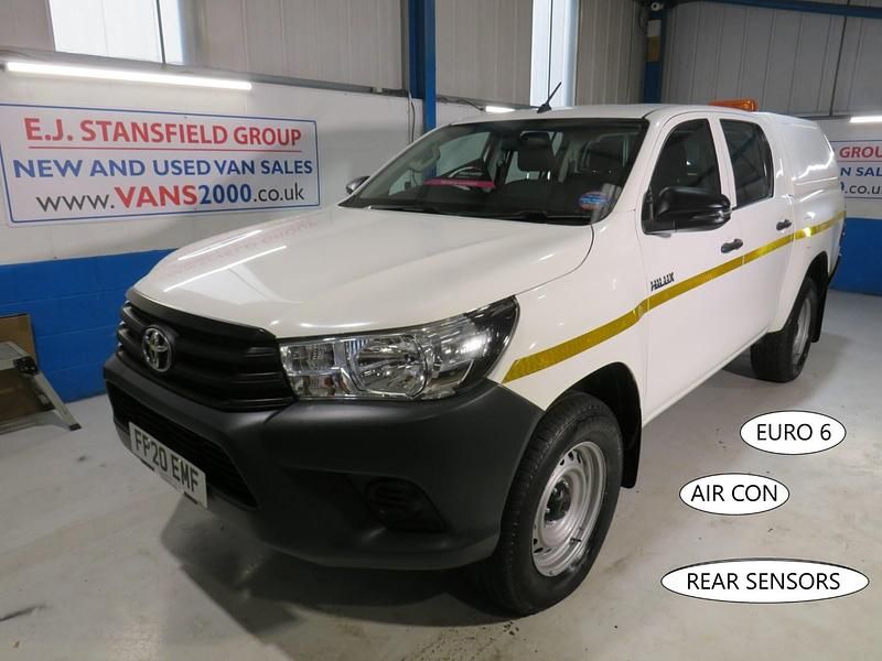 White Used 2020 Toyota HiLux Active Pickup | £14,450 (Super price) - Image 1/4