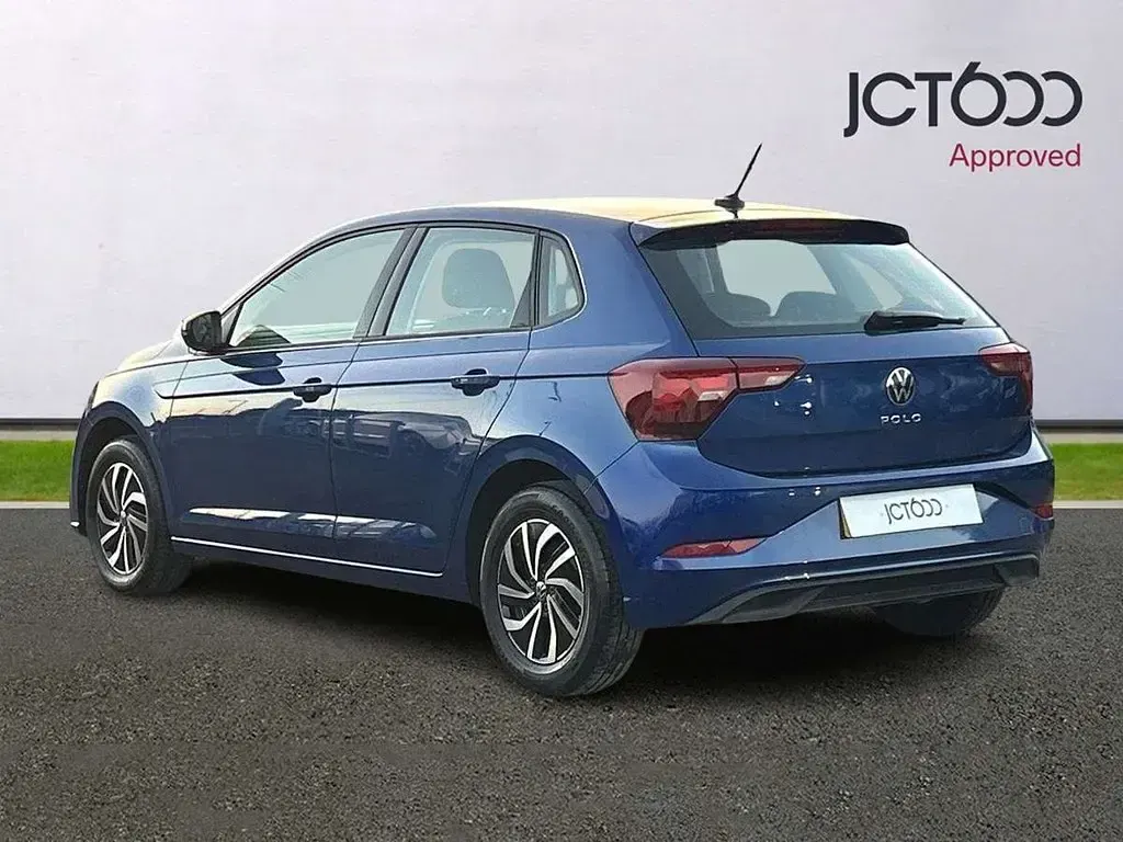 Second-hand VW Polo Life 94 CP (69 kW) 2023 Albastru Hatchback