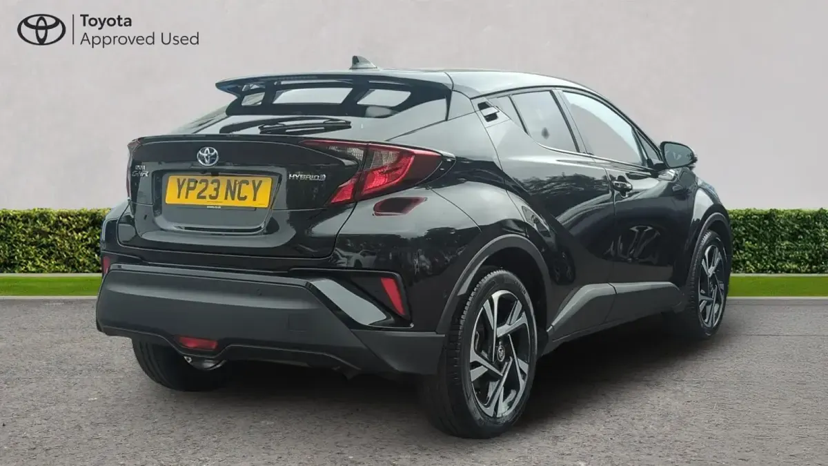 Used Toyota C-HR Design 122 HP (89 kW) 2023 Black SUV