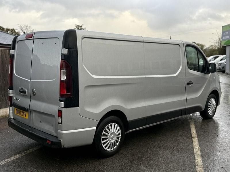 Used Vauxhall Vivaro Sportive 120 HP (88 kW) 2018 Silver MPV