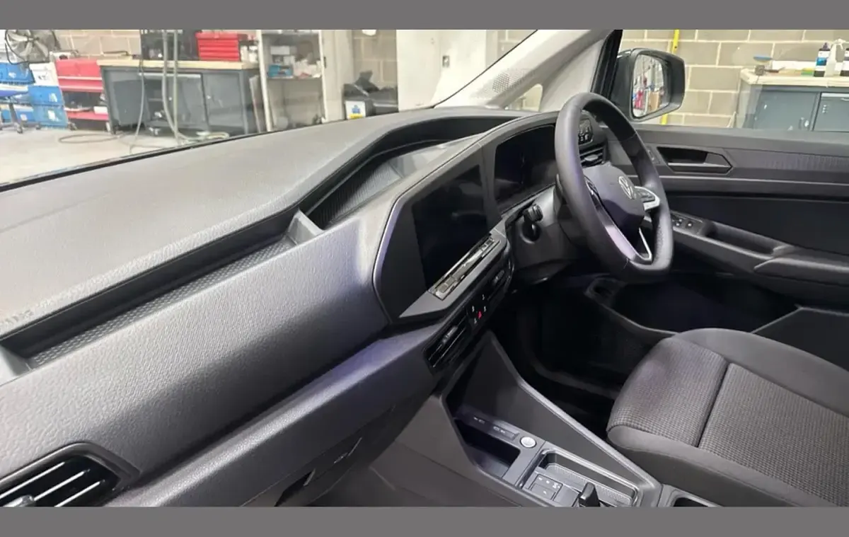New VW Caddy 113 HP (83 kW) 2026 Grey MPV