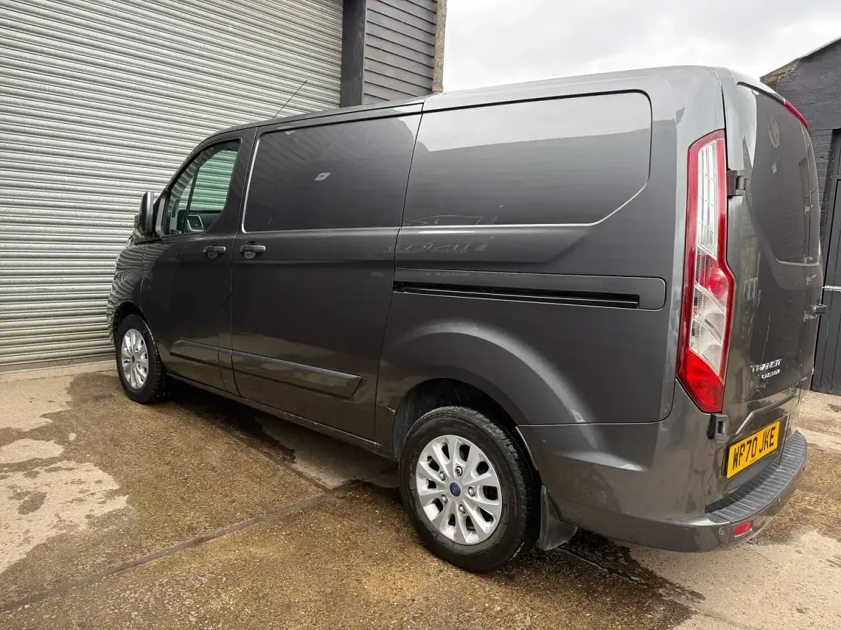 Used Ford Transit Custom Limited 170 HP (125 kW) 2020 Grey Van