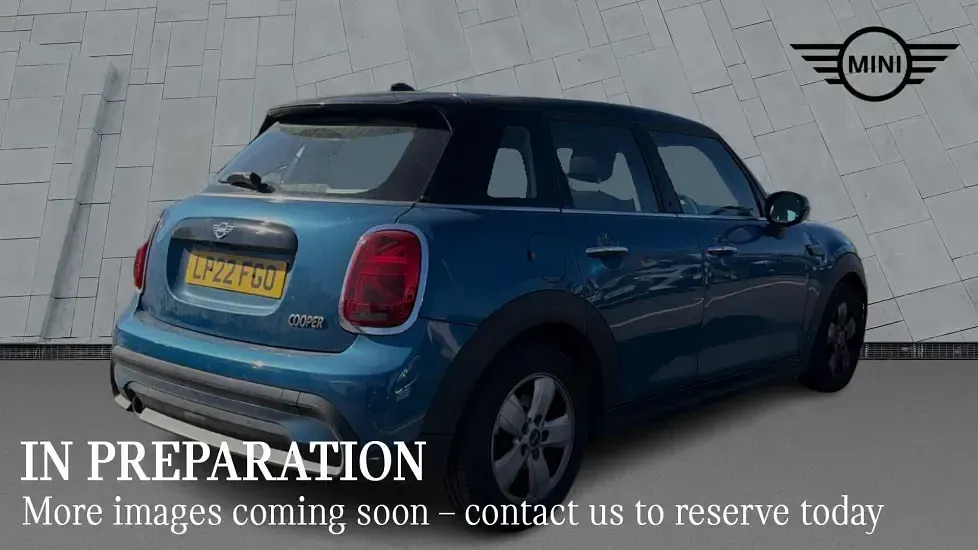 Usado Mini Cooper Classic 134 HP (98 kW) 2022 Azul Citadino
