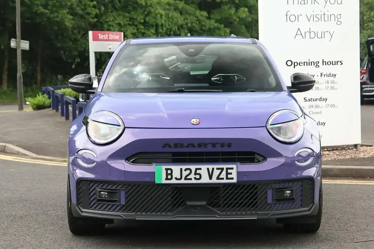 Used Abarth 600e Scorpionissima 202 kW (276 HP) 2025 Purple SUV