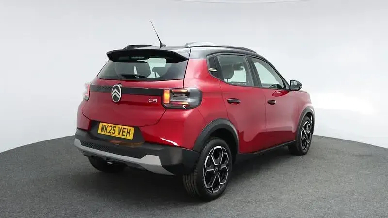 Used Citroën C3 PureTech 101 HP (74 kW) 2025 Red SUV