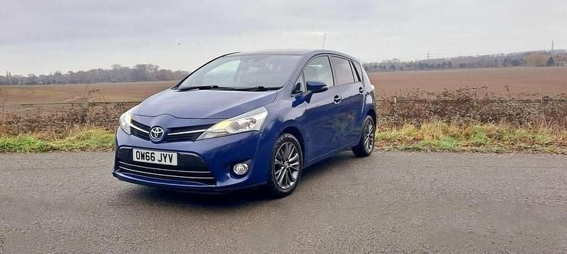 Blue Used 2017 Toyota Verso Design MPV | £8,495 (Fair price) - Image 1/4