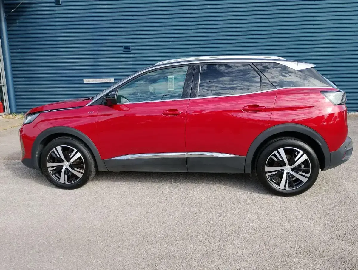 Used Peugeot 3008 GT 129 HP (94 kW) 2022 Red SUV