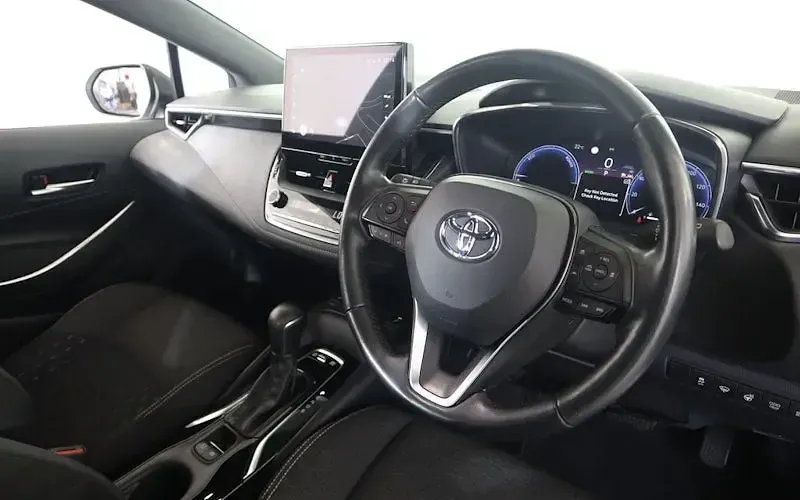 Used Toyota Corolla 140 HP (102 kW) 2026 Estate