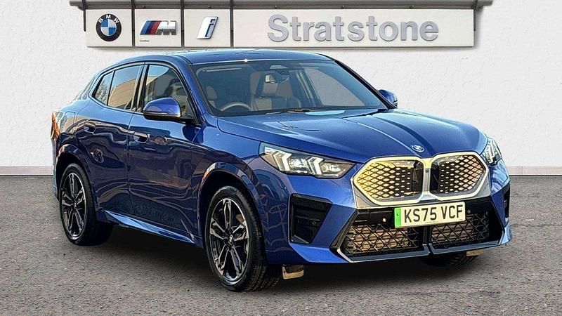 Used BMW iX2 M Sport 147 kW (201 HP) 2025 Blue SUV