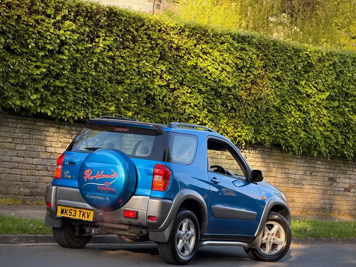 Used Toyota RAV4 2003 Blue SUV