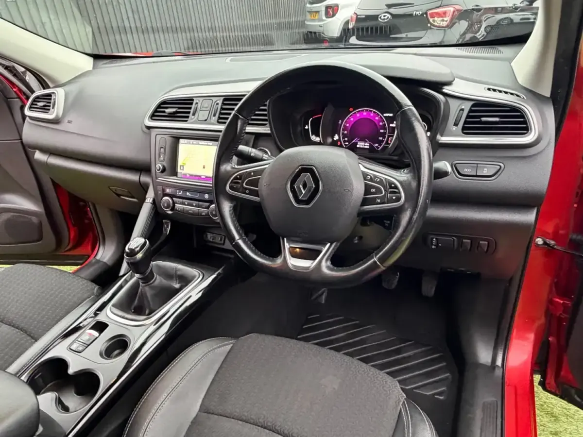 Second-hand Renault Kadjar Dynamique 110 CP (80 kW) 2017 Roșu SUV