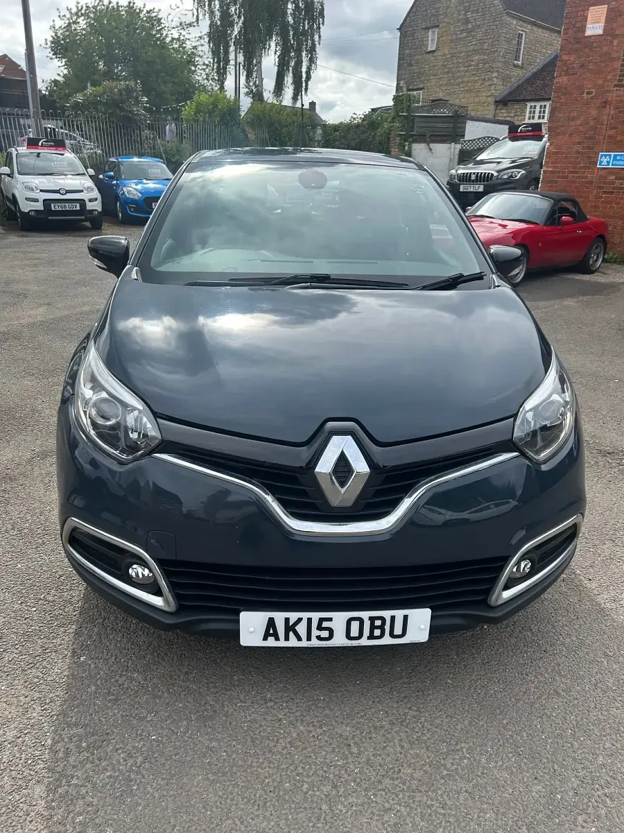 Used Renault Captur Expression+ 90 HP (66 kW) 2015 Blue SUV