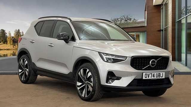 Used 2025 Volvo XC40 Plus SUV | £32,995 (Fair price) - Image 1/4