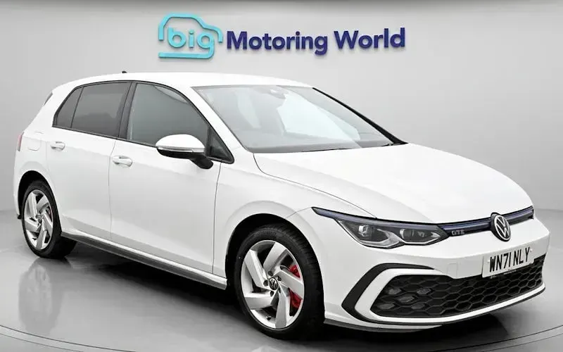 Used VW Golf VIII GTE 245 HP (180 kW) 2024 Hatchback