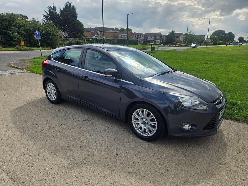 Grey Used 2011 Ford Focus Titanium Hatchback | £2,490 (A bit pricey) - Image 1/4