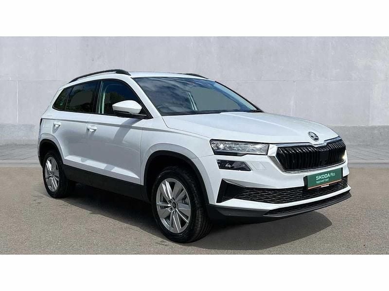 Moon white metallic Used 2025 Skoda Karoq SE SUV | £22,290 (Good price) - Image 1/4