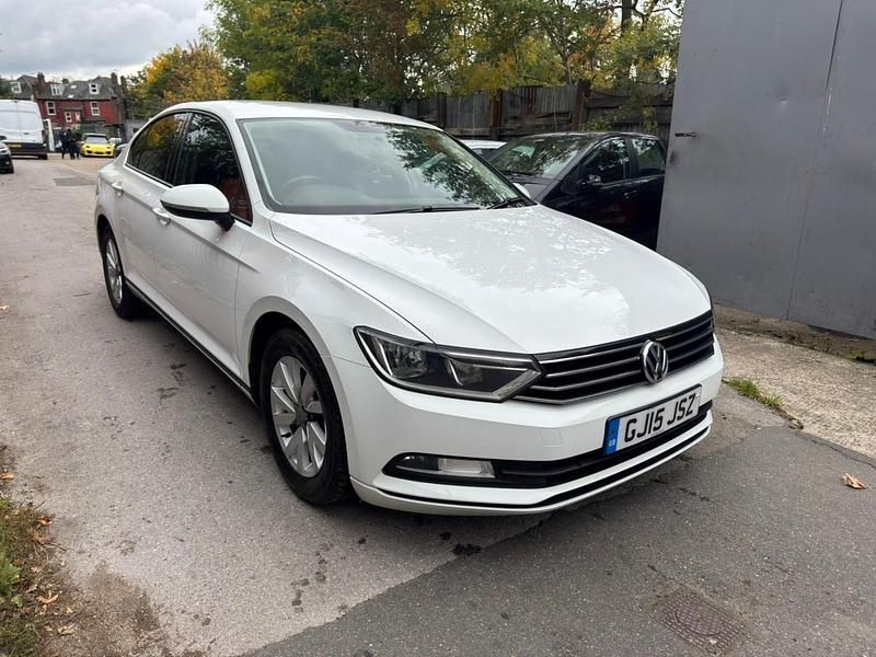 White Used 2015 VW Passat S Sedan | £3,995 (Expensive) - Image 1/4