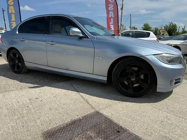 Używany BMW 320 Exclusive 2010 Niebieski Sedan/Limuzyna
