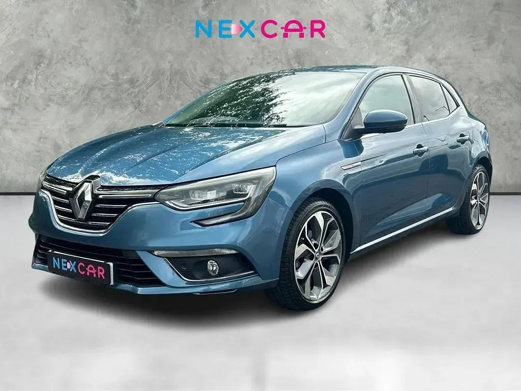 Used Renault Mégane III Signature 132 HP (97 kW) 2016 Blue Hatchback