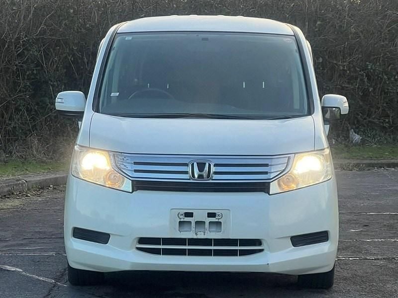 Used Honda Stepwgn 2010 Premium white pearl MPV