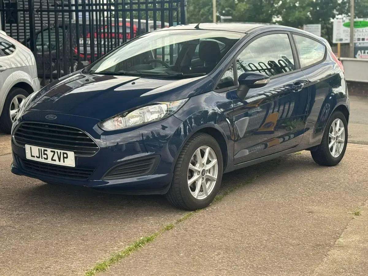 Used Ford Fiesta Style 82 HP (60 kW) 2015 Blue Hatchback