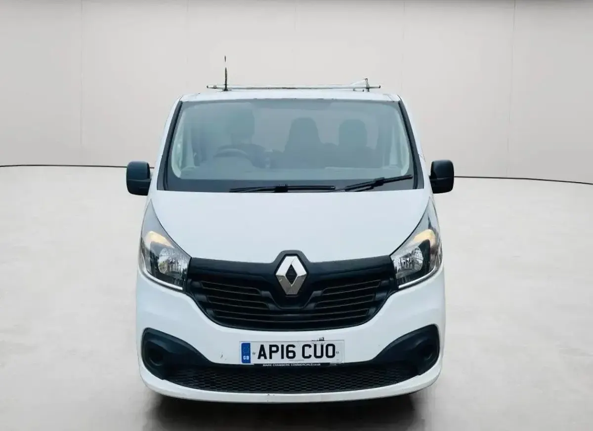 Gebraucht Renault Trafic Business 2016 Weiß Van / Kleinbus